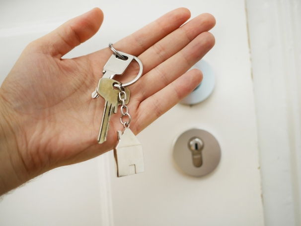 https://CandyHoover.StopRentingStartOwning.com